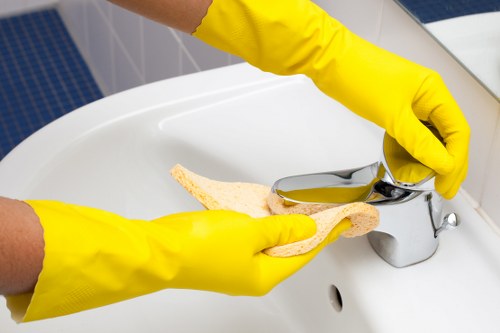Deep cleaning service for kitchen and bathroom spaces in SW18